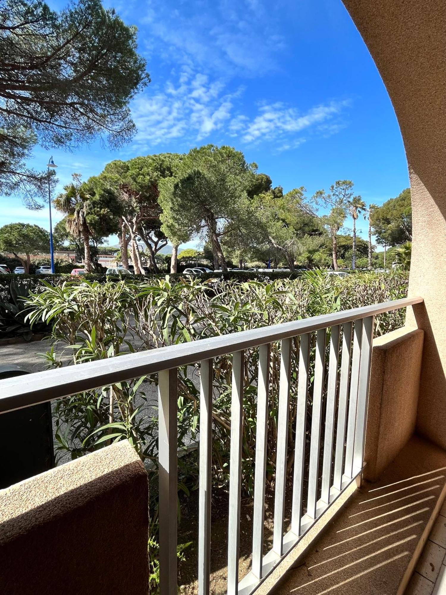 Apartamento Port De Hyères L'Étoile de Mer Exterior foto